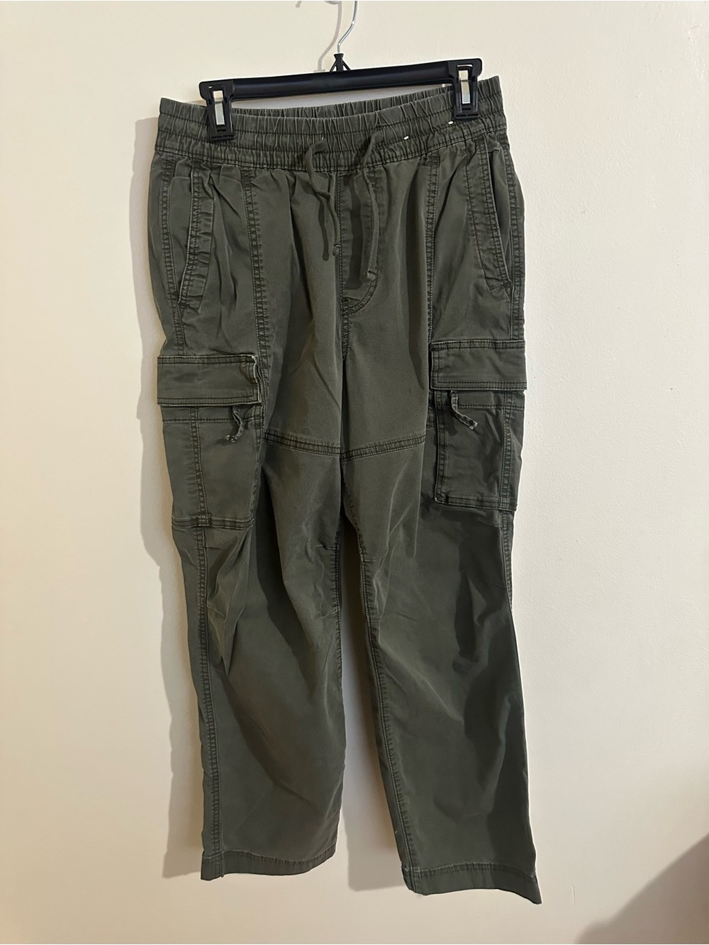 Hollister Men's Olive Green Cargo Joggers
